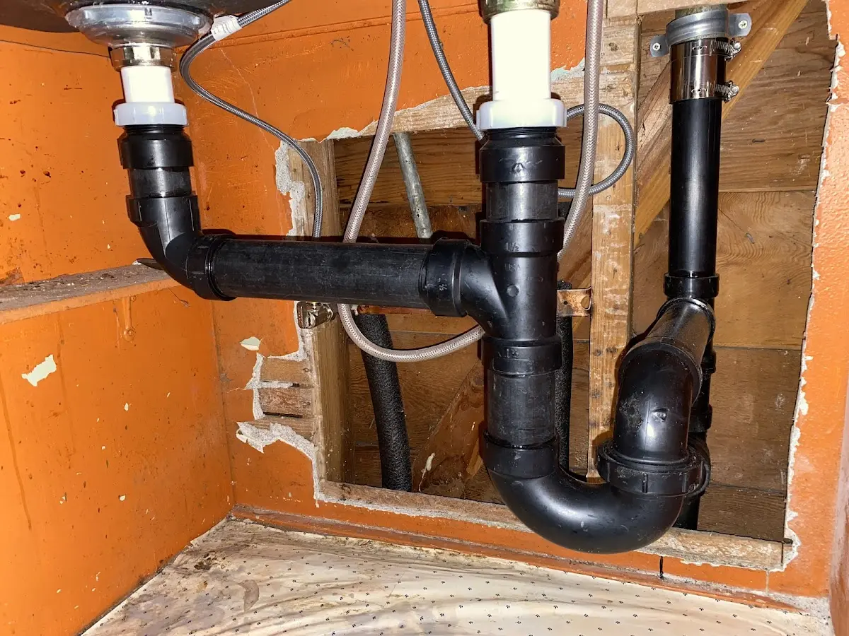 Professional Pipe Bursting equipment and tools on the job in East Alton